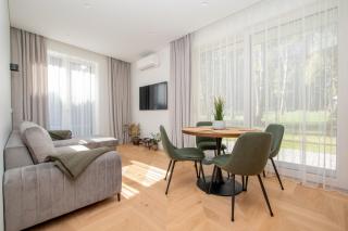 ᴄᴏʜᴏsᴛ I Cozy Apt With Stunning Forest View - 8