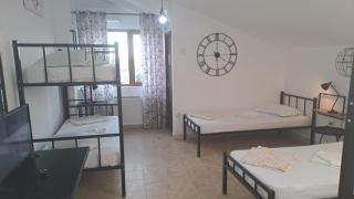 Taxi Hostel - Otopeni - 6