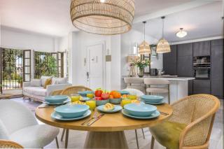ViVi Homes - Casa Nobu Pool, Garden, Patio & Beach - Marbella - 2