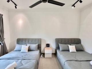 Mount Austin Huge BBQ Space Corner House - Johor Bahru - 9