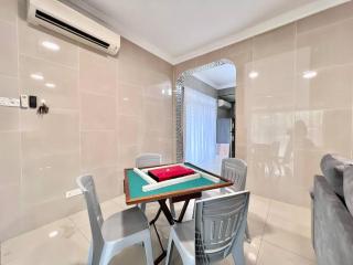 Mount Austin Huge BBQ Space Corner House - Johor Bahru - 7