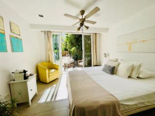 SuperHosts Suites Estepona - 1