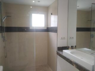 2 Bed Gf Apt Near Puerto Banus - 2
