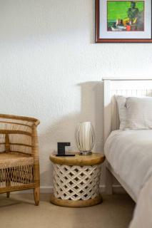 Charming 2 Bedroom, Garden Cottage, Camps Bay, Cape Town, South Africa - Cidade Do Cabo - 4