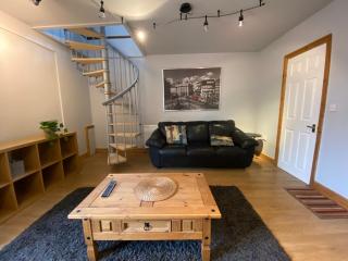 Host & Stay - Studley Knapp - 8