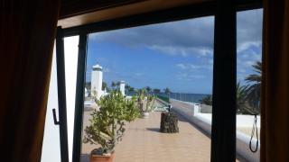 Lanzarote Beachfront Apartment on Las Cucharas Beach with a sea view - Costa Teguise - 3