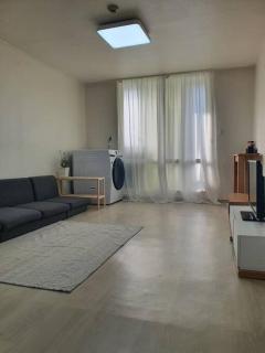 Maru house Tranquil and Airy Space for Long or Short Stays in Nowon 2 qeen bed, near market, air-conditioner, Samsung TV - 0