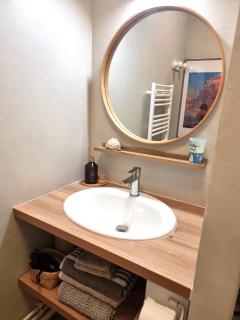 Studio, balcon et accès direct page - 3