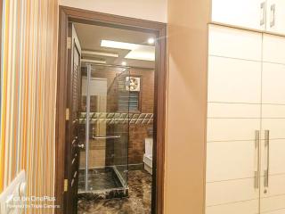 BnBBuddy Stupendous Home In Shalimar Bagh - New Delhi - 5