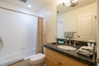 Three Kings 37 condo - 2