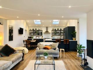 The Cuckoo's Retreat - Luxurious home with private garden & jacuzzi - Kenwyn - 5