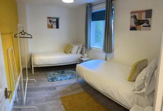 Corporate - spacious 2 bed, 2 bathroom apartment, high speed wifi, parking - Southampton - 8
