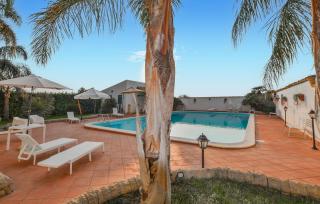 Beautiful Home In Chiaramonte Gulfi - Chiaramonte Gulfi - 4
