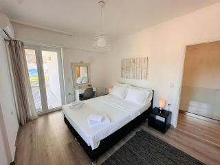Beachfront Villa Indigo - Pefkohori - 2