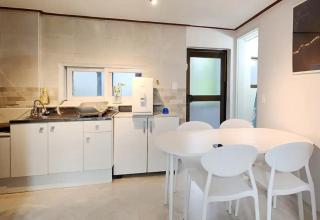 마이리틀 White Linen House - 3