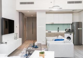 Charming Midtown Studio 9th Floor with Balcony by Vibel - 2