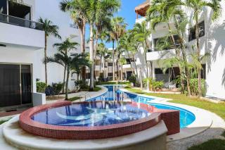 Lovely 2 Bdrm Condo in Gated Community & Pool View - Playa del Carmen - 1