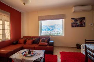 Cozy Hilltop Home with Breathtaking Views - Magoúla - 2