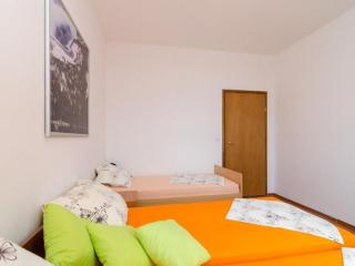 Apartments Mamma Mia - Comfort One Bedroom Apartment with Terrace - 2