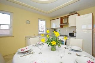 Apartments Villa Rose - Two-Bedroom Apartment with Sea View Terrace - Sumartin - 1