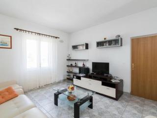 Apartment Alana - Two Bedroom Apartment with Terrace and Sea View - ST - 7