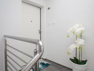 Apartments Dva Galeba - Standard One Bedroom Apartment with Sea View 203 - Bol - 4