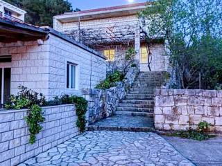 Guest House Kiko - Apartment with Balcony A5 - Pomena - 2