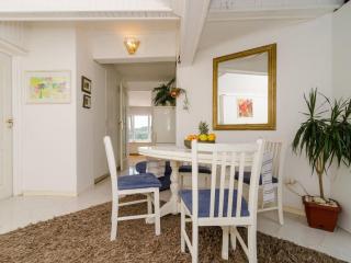 Apartment Emma - Two Bedroom Apartment with Balcony and Sea View - 3