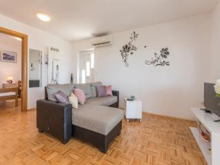 Apartments Lilly - Two Bedroom Apartment with Sea View and Terrace - Pašman - 4