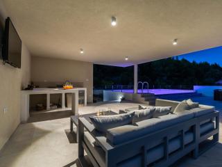 Villa Desire - Three Bedroom Villa with Pool and Sea View - Prižba - 2