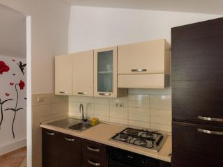 Apartment L&L - Two-Bedroom Apartment with Terrace - 8