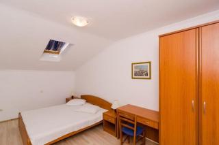Apartments Plavac Mali- Two Bedroom Apartment with Balcony and Sea View - Potomje - 4