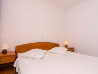Apartments Plavac Mali- Two Bedroom Apartment with Balcony and Sea View - Potomje - 1