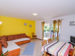 Apartments Plavac Mali- Two Bedroom Apartment with Balcony and Sea View - Potomje - 9