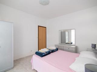 Apartments Pinija - Three Bedroom Apartment with Terrace A0 - ST - Supetar - 4