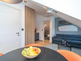 Apartments Villa Royale - One Bedroom Apartment with Sea View - 9