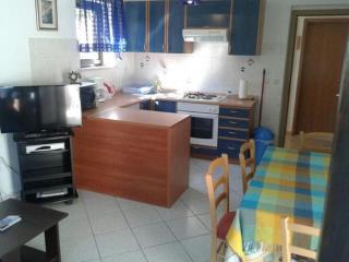 Apartments Magda - Two Bedroom Apartment with Terrace and Garden View A2 - ST - 9