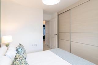 Convenient & cosy 3 bed house - Newport - 6