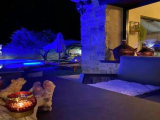 Villa Stalla with Swimming Pool - 0