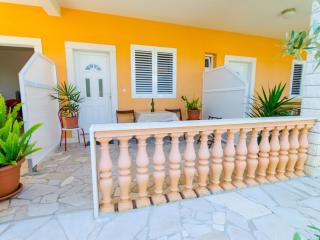 Apartments Ivana TR -Studio with Terrace A2 - Trogir - 5