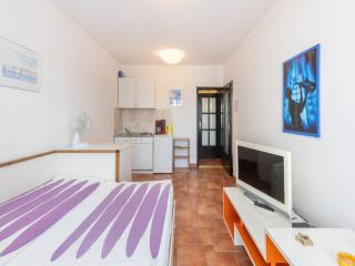 Apartments Ilija Njavro - Studio Apartment with Balcony - Jadranovo - 7