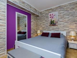 Villa Adrian - Six Bedroom Villa with Swimming pool and Sea View - 2