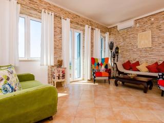 Villa Adrian - Six Bedroom Villa with Swimming pool and Sea View - 9