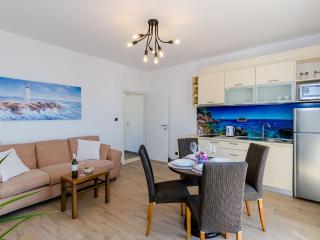 Apartments Knego - Comfort One Bedroom Apartment with Balcony and Sea View - 8
