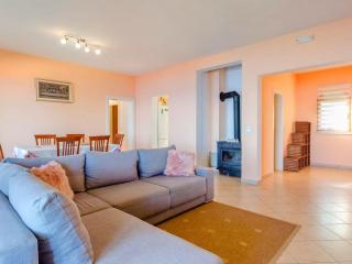 Seafront Holiday Home Marija-Three Bedroom Holiday Home with Sea View - Prigradica - 7