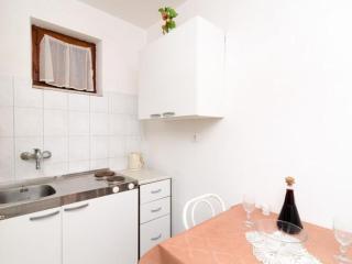 Apartment Dalmatin uljana - Two-Bedroom Apartment 2 - Žuljana - 8
