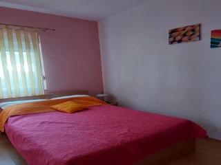 Apartments Smokvica - Three Bedroom Apt Terrace - Starigrad-Paklenica - 7