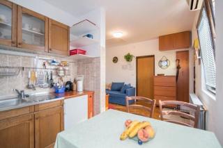 Apartments Natasa- One Bedroom Apartment with Balcony A1 - ST - Supetar (San Pietro di Brazza) - 4