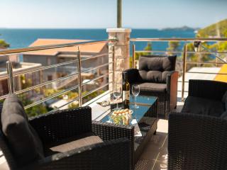 Fancy Apartments Dream - Comfort One Bedroom Apartment with Balcony and Sea View 1 - Brna - 9