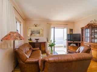 Apartment Paco - Three-Bedroom Apartment with Balcony and Sea View - 8